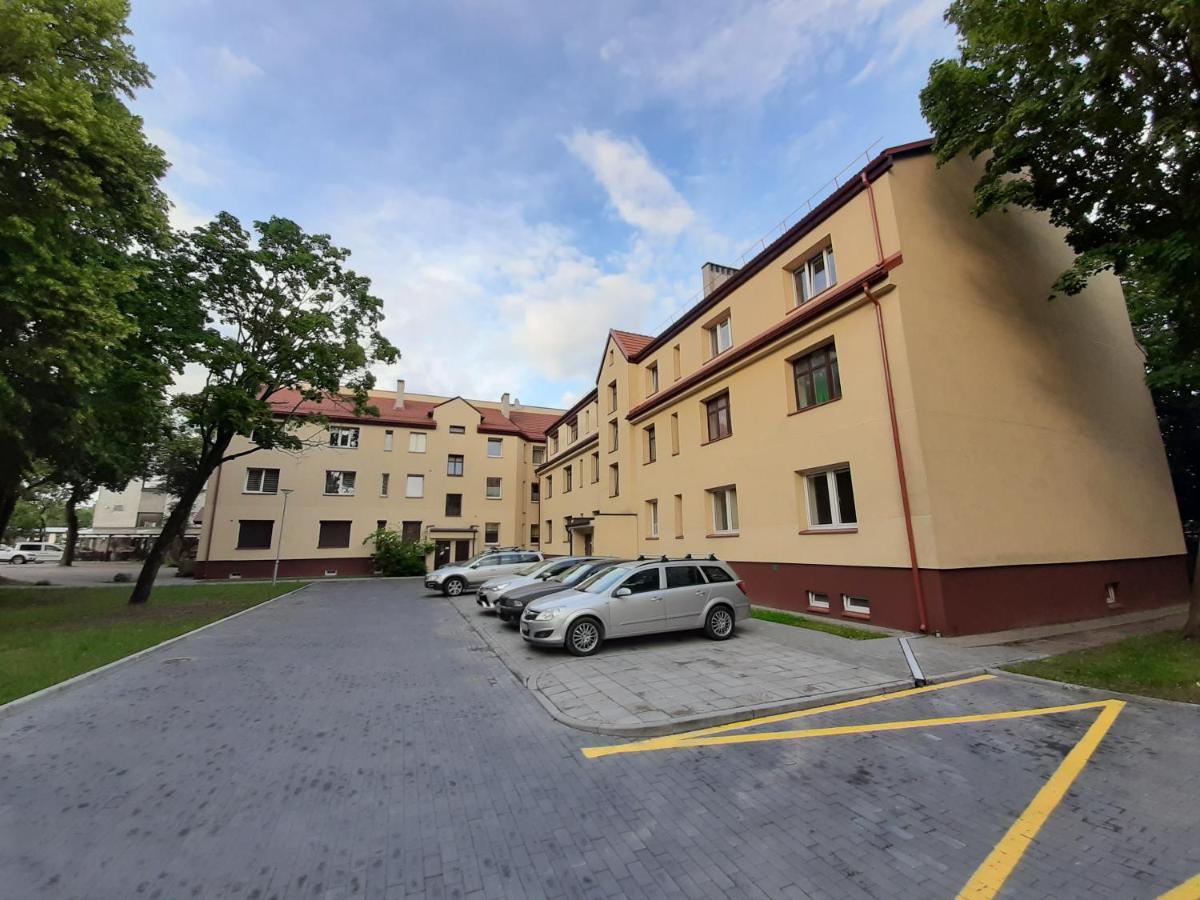 Cosy Park Apartment, Free Parking, Self-Check-In Клайпеда Екстериор снимка